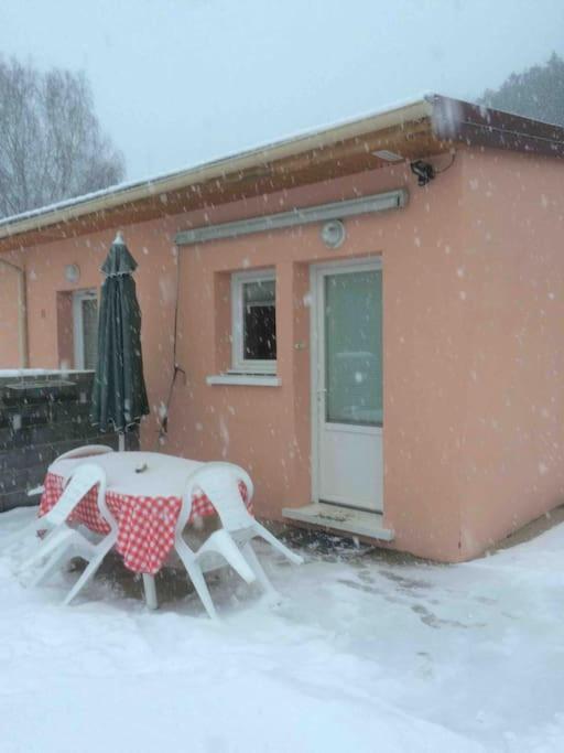 Le Coin Tranquille Au Pied Du Puy De Dome Apartment ปองต์ซิโบลด์ ภายนอก รูปภาพ